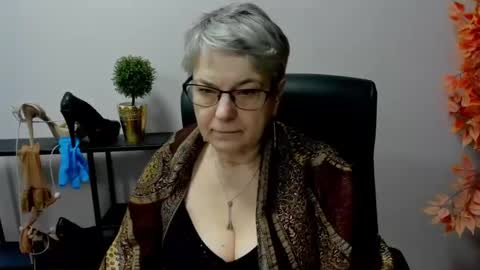 I R I S online show from 02/21/25, 10:28