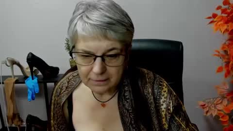 I R I S online show from 02/25/25, 02:00