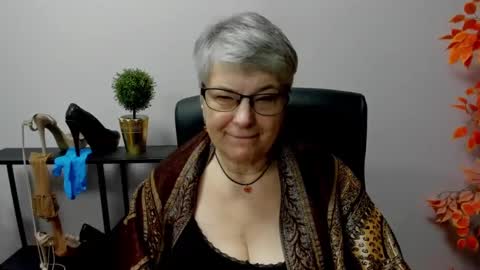 I R I S online show from 02/26/25, 08:59