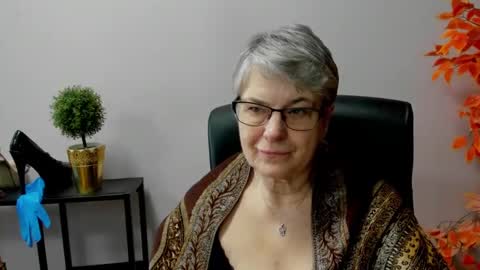 I R I S online show from 03/12/25, 10:59
