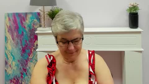 I R I S online show from 09/09/25, 06:24
