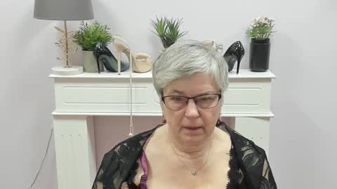 I R I S online show from 01/12/26, 07:02