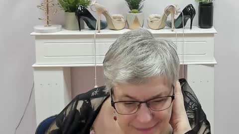 I R I S online show from 03/11/26, 07:14