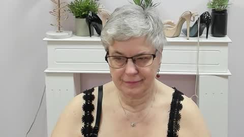 I R I S online show from 03/17/26, 07:01