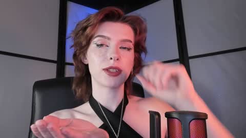 Miss Iris Fansly Miss Iris new inst.  online show from 01/07/25, 11:56