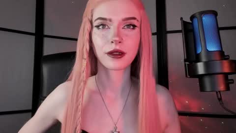 Miss Iris Fansly Miss Iris new inst.  online show from 02/01/25, 02:58