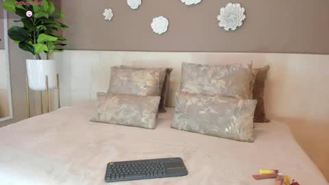 Snapshot of irisreid chatting on 05/06/26, 03:46 online show from 05/06/26, 03:46
