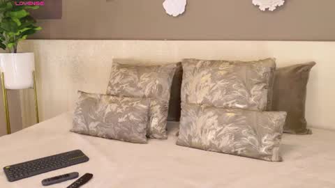    online show from 07/28/26, 03:35