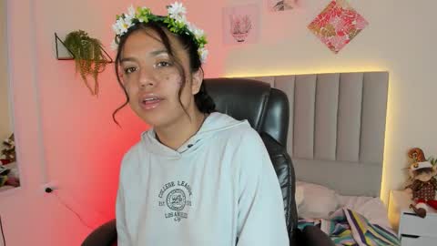 Snapshot of iriss_5 chatting on 11/29/25, 03:53 Iris online show from 11/29/25, 03:53