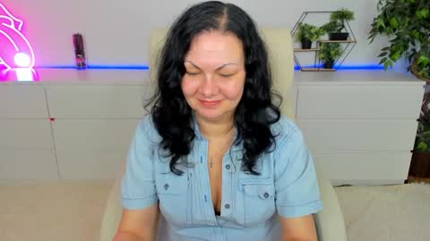 Snapshot of irissmoon1 chatting on 03/05/26, 07:37 Iris online show from 03/05/26, 07:37