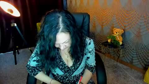 Snapshot of irissmoon1 chatting on 06/02/26, 05:42 Iris online show from 06/02/26, 05:42