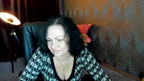Snapshot of irissmoon1 chatting on 06/08/26, 05:41 Iris online show from 06/08/26, 05:41