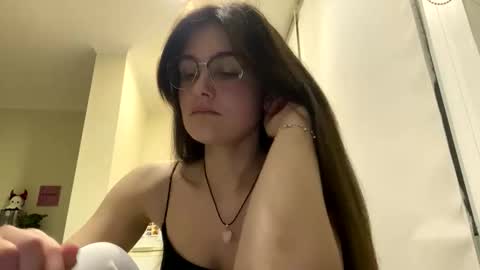 irisss31 online show from 05/12/26, 07:22