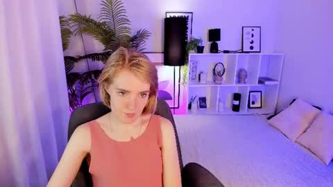 Snapshot of irmaronn chatting on 07/19/26, 08:29 Irma online show from 07/19/26, 08:29