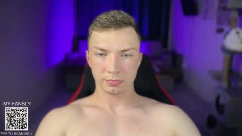 Snapshot of iron__chapman chatting on 10/22/25, 09:14 Iron online show from 10/22/25, 09:14