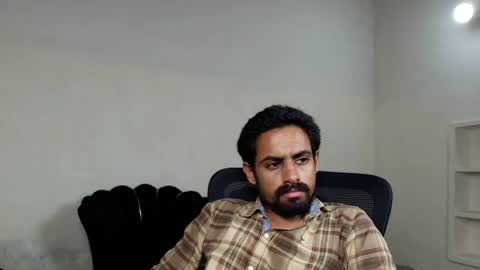 Naveed online show from 06/23/26, 07:56
