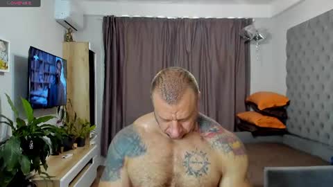 Snapshot of ironhulk22 chatting on 07/19/26, 11:36 ironhulk22 online show from 07/19/26, 11:36