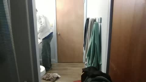 Snapshot of ironsharp chatting on 10/19/25, 08:04 ironsharp online show from 10/19/25, 08:04