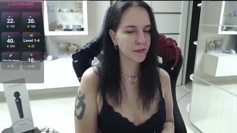 Irwi Tomboy online show from 10/13/25, 09:37