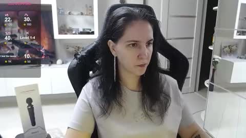 Irwi Tomboy online show from 11/06/25, 01:23