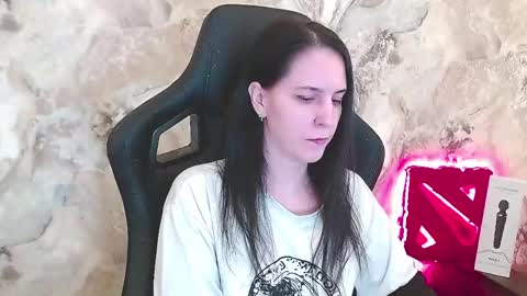 Irwi Tomboy online show from 05/08/26, 02:22