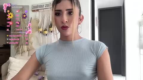 Snapshot of isa__fox_1 chatting on 06/03/26, 01:25 Isabella online show from 06/03/26, 01:25