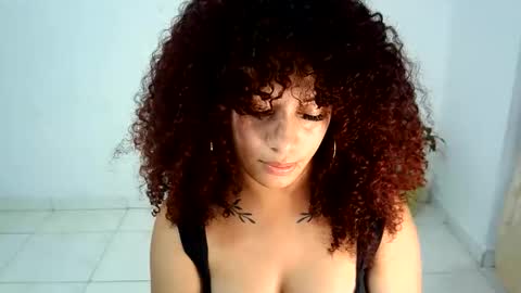 isa_bellaxx23 online show from 06/03/26, 12:57