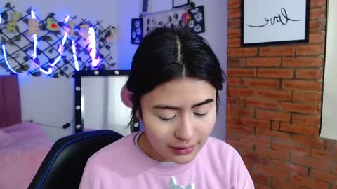 isabela online show from 09/19/25, 03:30