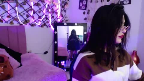 isabela online show from 10/10/25, 03:38