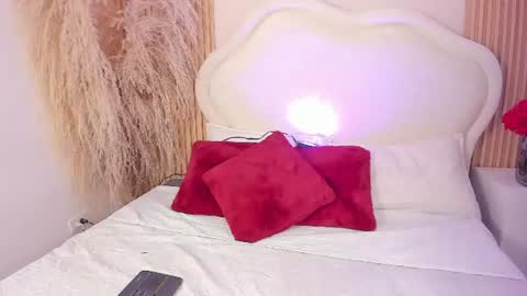 isa_croft online show from 06/16/26, 01:03