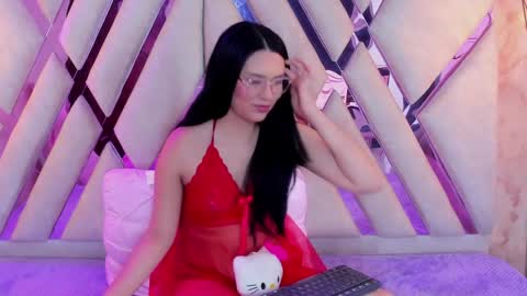 Snapshot of isa_doux chatting on 04/01/26, 03:40 Isa online show from 04/01/26, 03:40