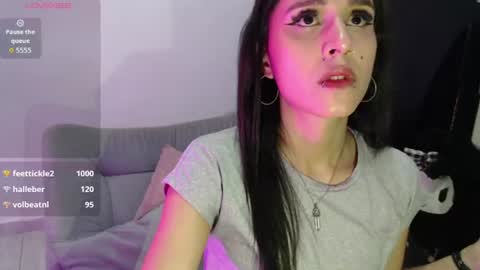 Isabella Hall online show from 07/29/26, 12:09