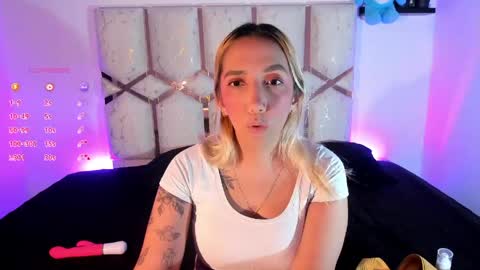 Snapshot of isa_klein chatting on 05/14/26, 05:03 isa_klein online show from 05/14/26, 05:03