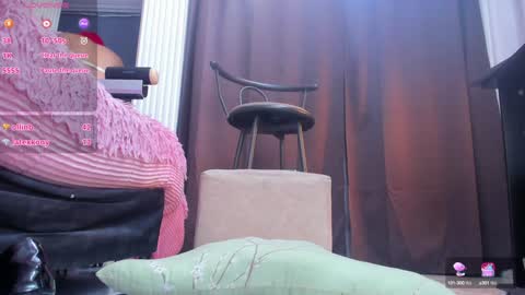 Snapshot of isa_lancaster chatting on 01/09/25, 10:31 Isa Lancaster online show from 01/09/25, 10:31