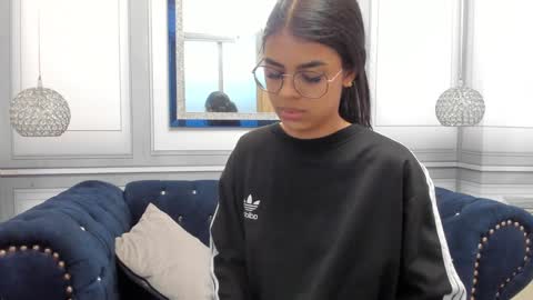    online show from 12/19/24, 11:18