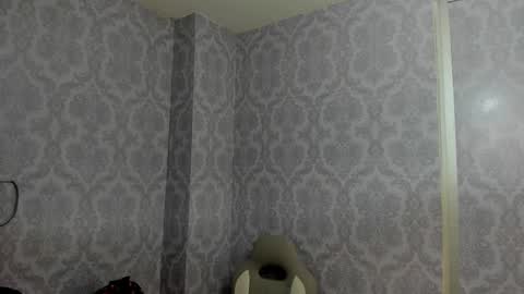 Snapshot of isa_little4u chatting on 12/02/25, 03:23 online show from 12/02/25, 03:23