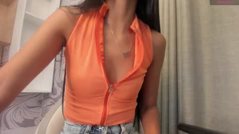 Snapshot of isa_little4u chatting on 12/02/25, 11:34 online show from 12/02/25, 11:34
