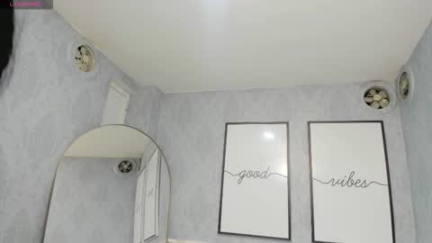 Snapshot of isa_little4u chatting on 03/04/26, 09:59 online show from 03/04/26, 09:59