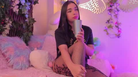 Snapshot of isa_nixon chatting on 09/27/25, 08:14 Isabella online show from 09/27/25, 08:14