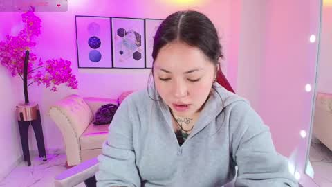 Snapshot of isa_reel chatting on 09/30/25, 07:52 ISA online show from 09/30/25, 07:52