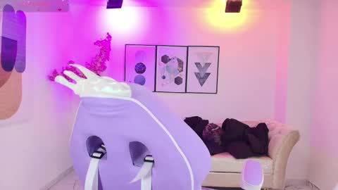 Snapshot of isa_reel chatting on 10/01/25, 08:26 ISA online show from 10/01/25, 08:26