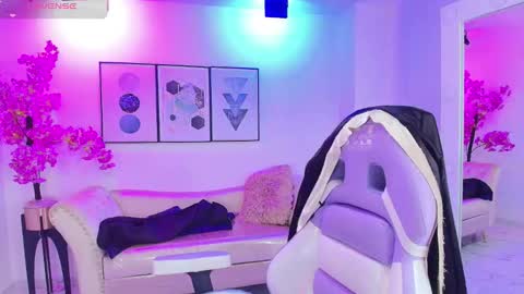 Snapshot of isa_reel chatting on 10/26/25, 12:33 ISA online show from 10/26/25, 12:33