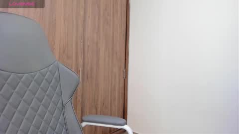 isa_squirt1 online show from 01/24/25, 04:27