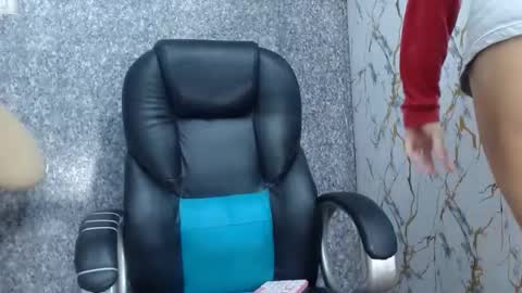 isa_x18 online show from 07/19/26, 02:04