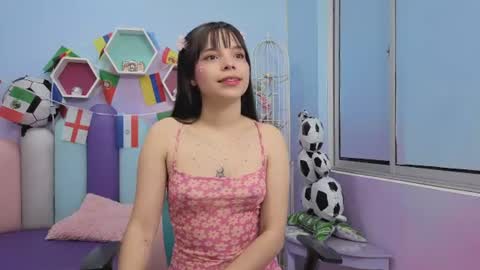 Isaa Skinny  online show from 06/25/26, 03:39