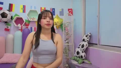 Isaa Skinny  online show from 07/10/26, 03:44