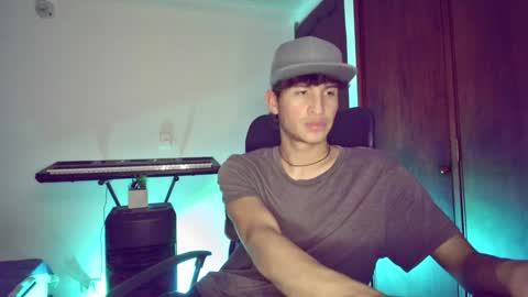 isaac online show from 01/07/25, 05:54