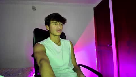 isaac online show from 02/12/25, 12:37
