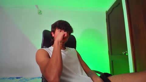 isaac online show from 10/22/25, 03:07