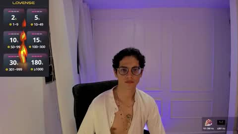 isaac online show from 11/15/25, 09:32